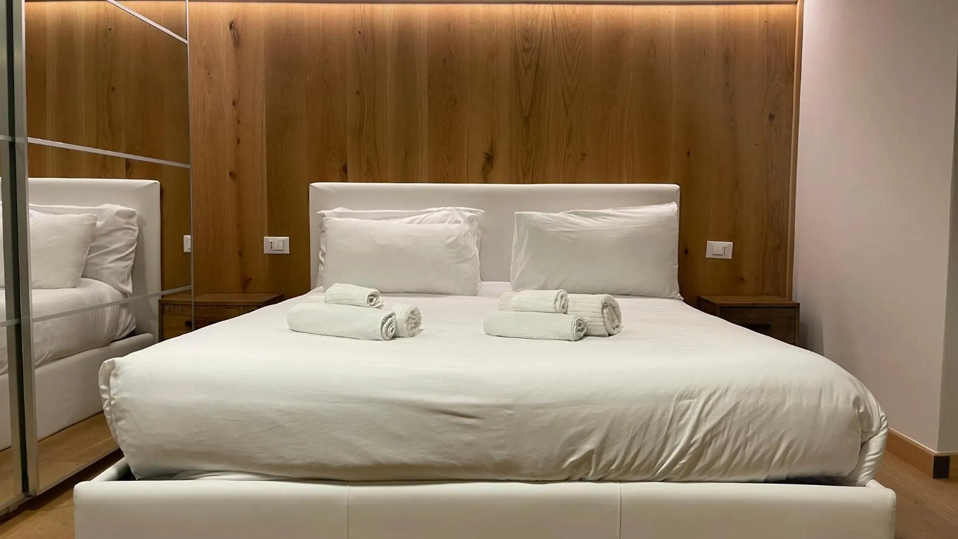 Snowlake Suite & Apartment Alleghe Italia